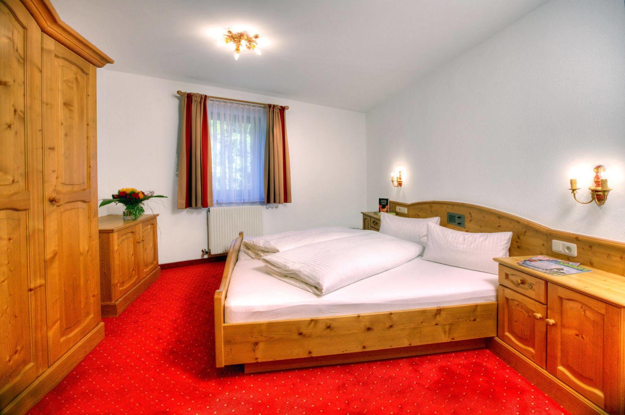 וונט Hotel Similaun מראה חיצוני תמונה
